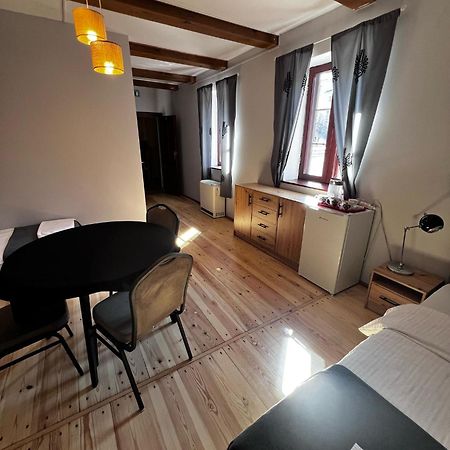 Gosciniec Folkier Hostel Згеж Екстериор снимка