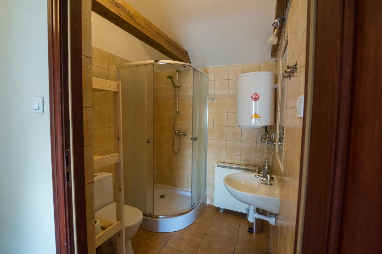 Gosciniec Folkier Hostel Згеж Екстериор снимка