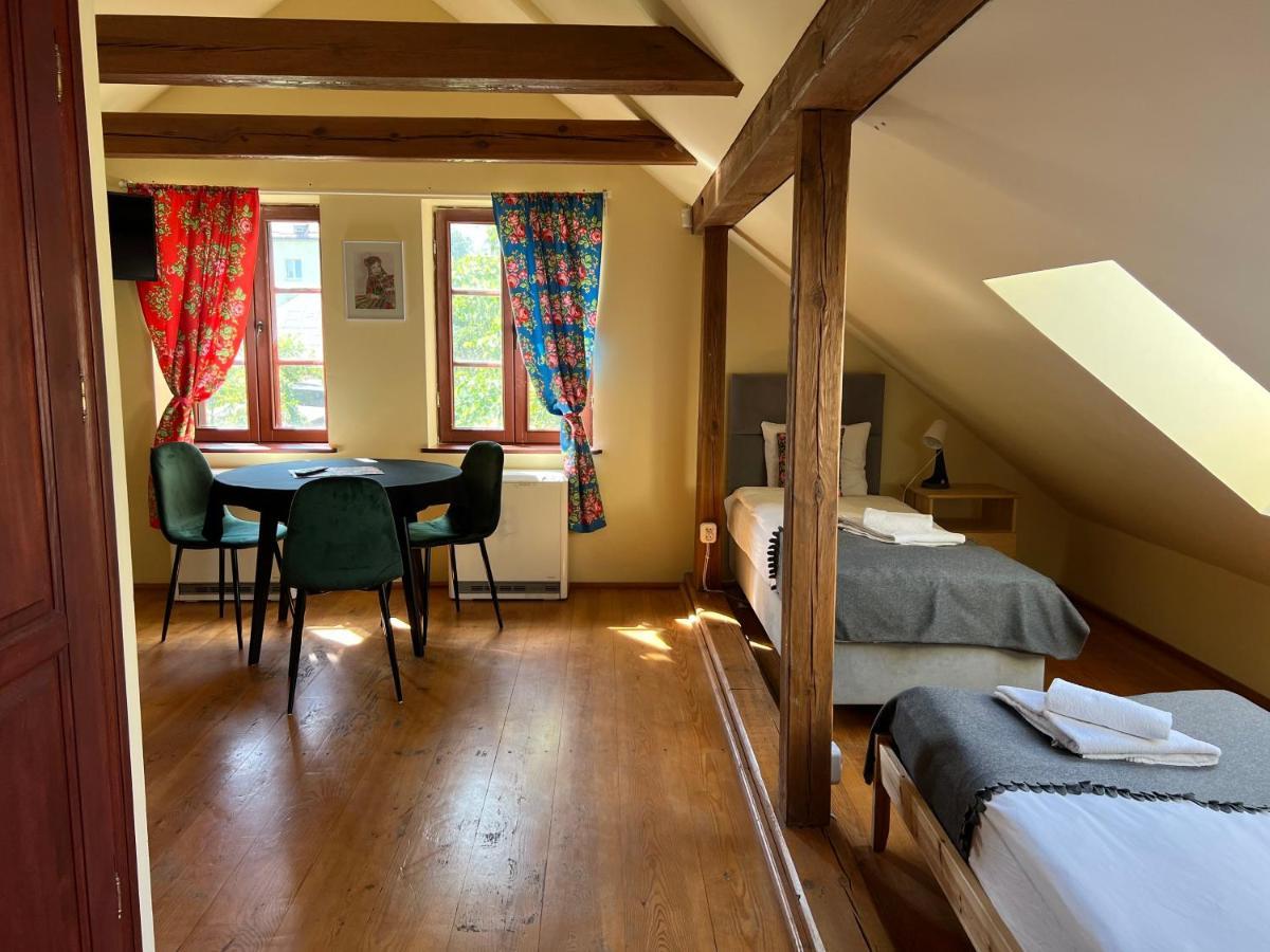 Gosciniec Folkier Hostel Згеж Екстериор снимка