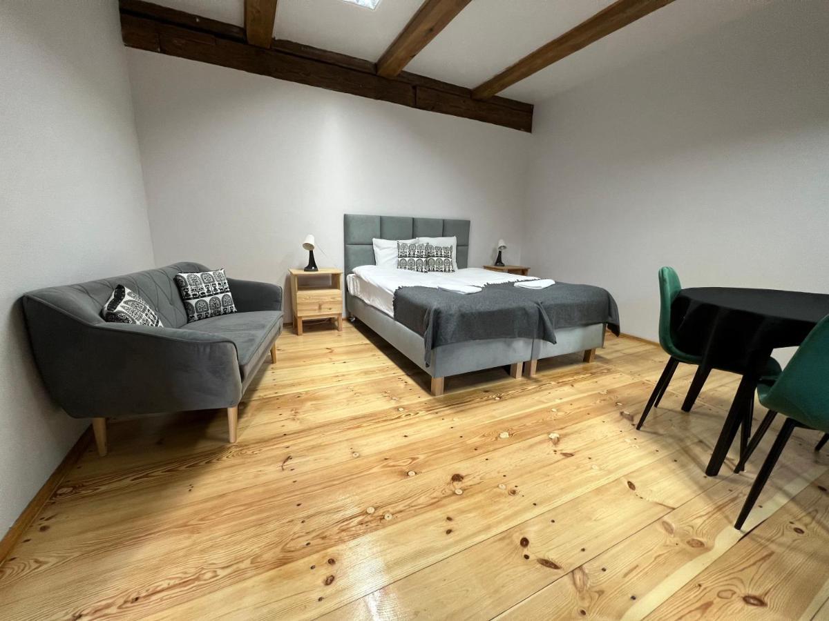 Gosciniec Folkier Hostel Згеж Екстериор снимка