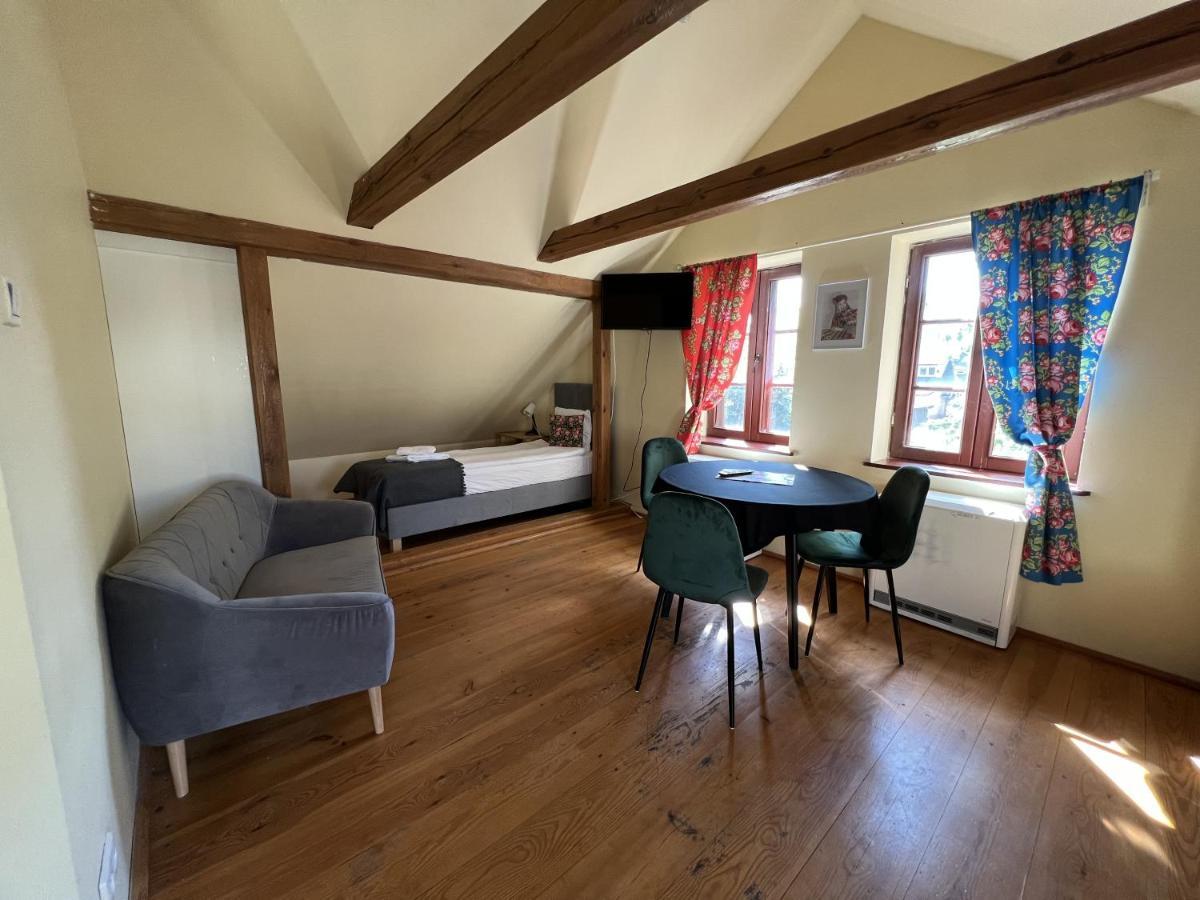 Gosciniec Folkier Hostel Згеж Екстериор снимка