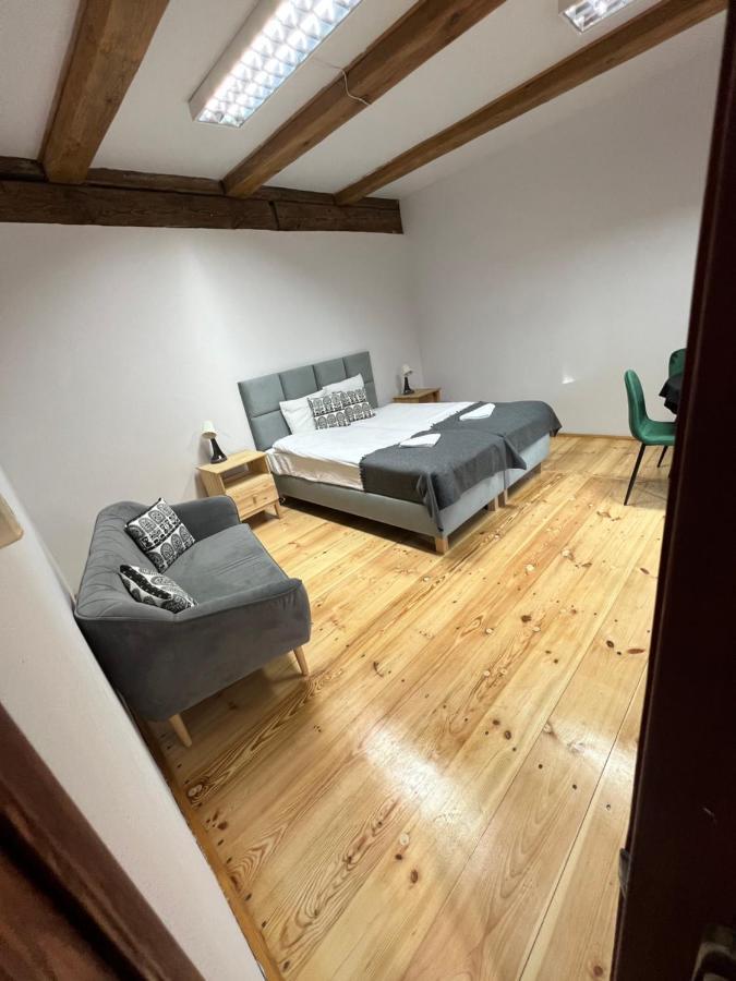 Gosciniec Folkier Hostel Згеж Екстериор снимка