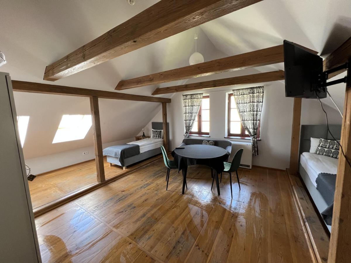Gosciniec Folkier Hostel Згеж Екстериор снимка