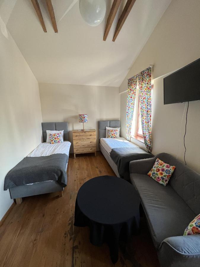 Gosciniec Folkier Hostel Згеж Екстериор снимка