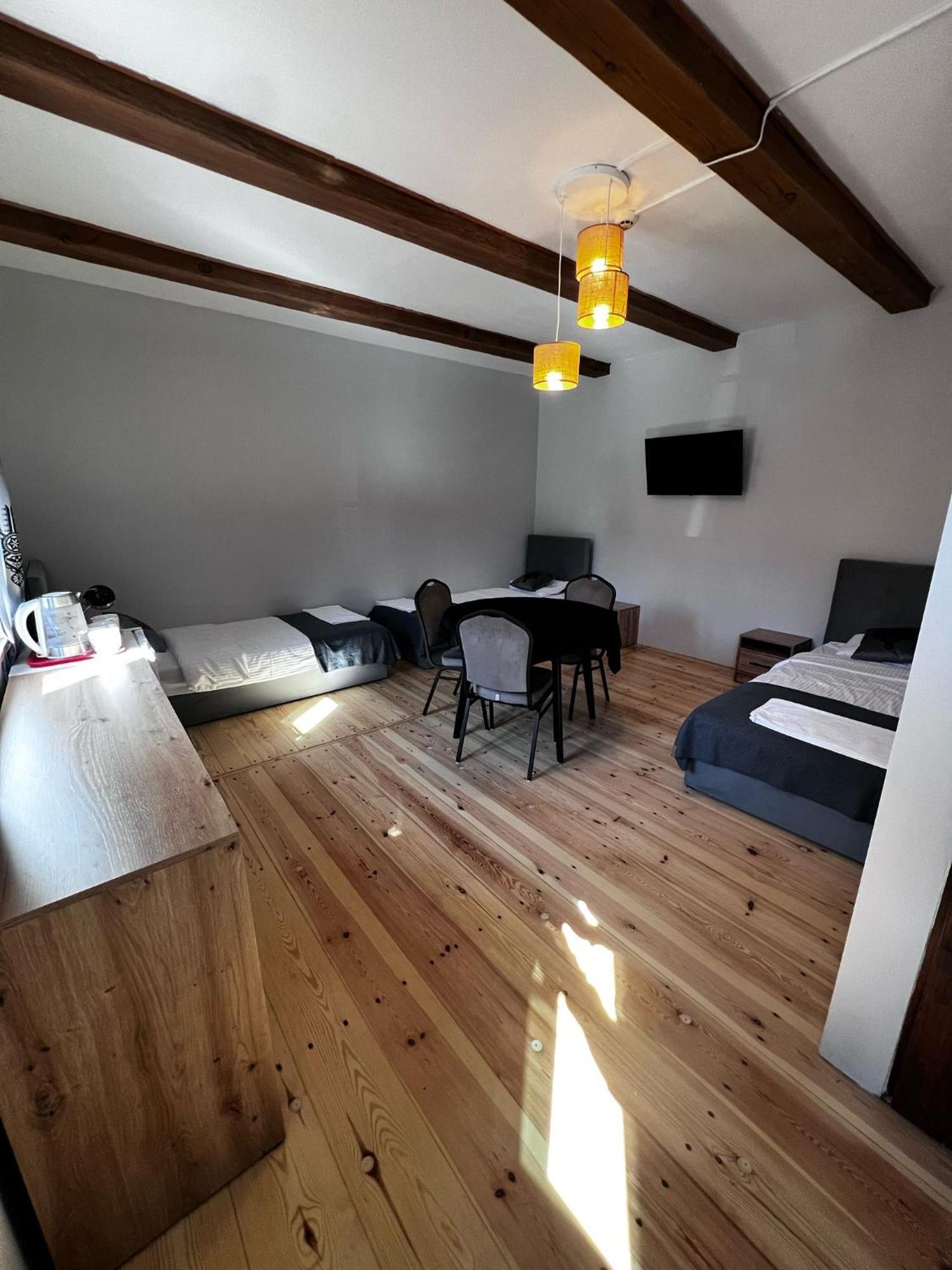 Gosciniec Folkier Hostel Згеж Екстериор снимка