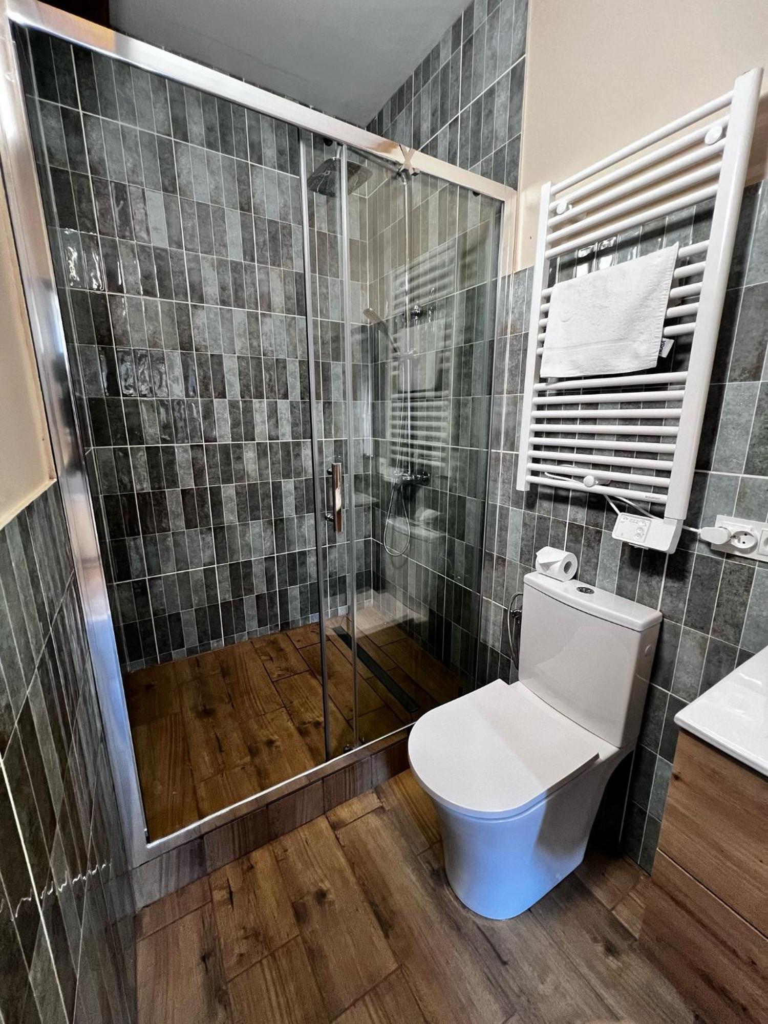 Gosciniec Folkier Hostel Згеж Екстериор снимка